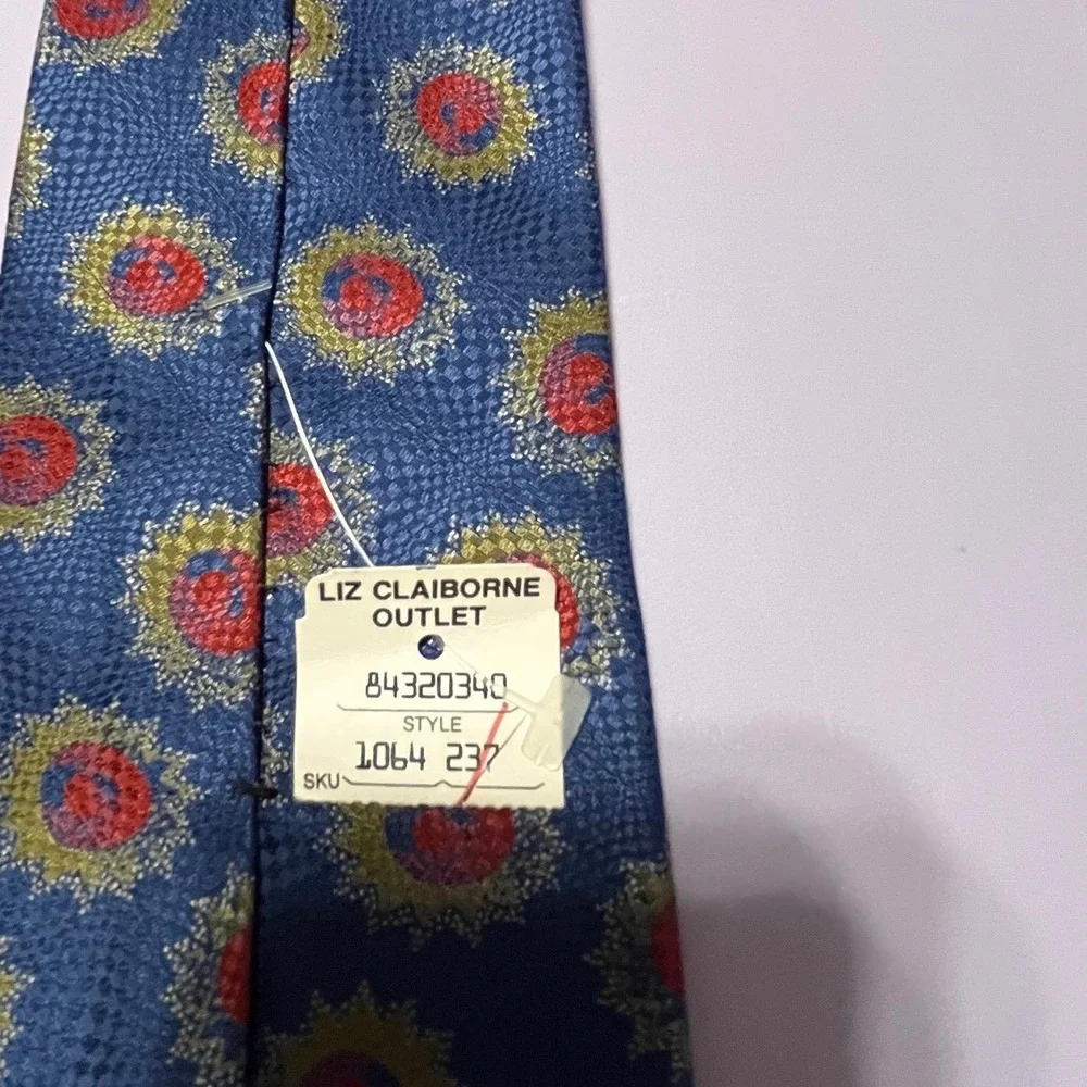 Liz Claiborne Mens Silk Tie Blue Red Yellow Sunburst Medallion 1064 237 USA Made